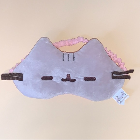 Pusheen Cat Eye Mask & Illustrated Pusheen the Cat Book Bundle Kawaii Gift Set - Picture 14 of 16
